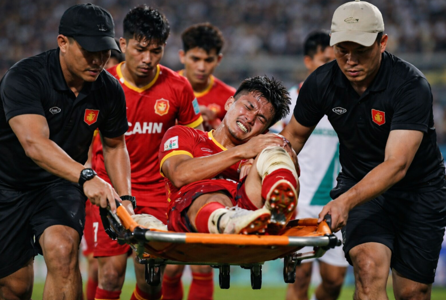 Chấn thương nghiêm trọng của Thái Sơn – Tương lai V.League 2025/26 đứng trước dấu hỏi lớn