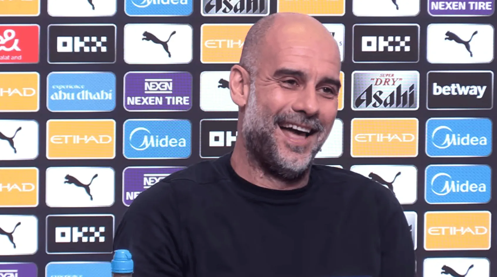 Pep Guardiola nói điều khiến cả phòng họp báo im lặng