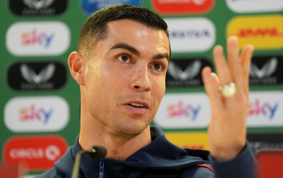 Cristiano Ronaldo có phản hồi chính thức khi bị loại khỏi ĐT Bồ Đào Nha