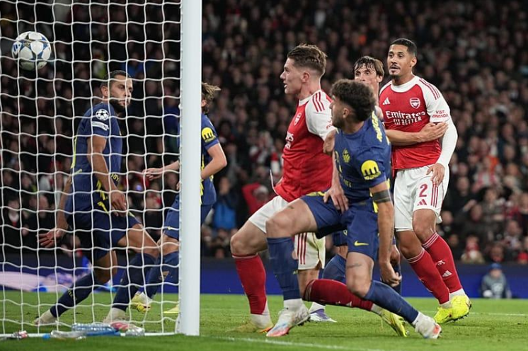 Arsenal Gặp Khó Trong Khâu Ghi Bàn – Báo Động Đỏ Cho Cuộc Đua
