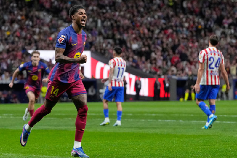 Rashford đổi hướng tương lai: MU mở cửa, Barca hụt hơi trong cuộc đua