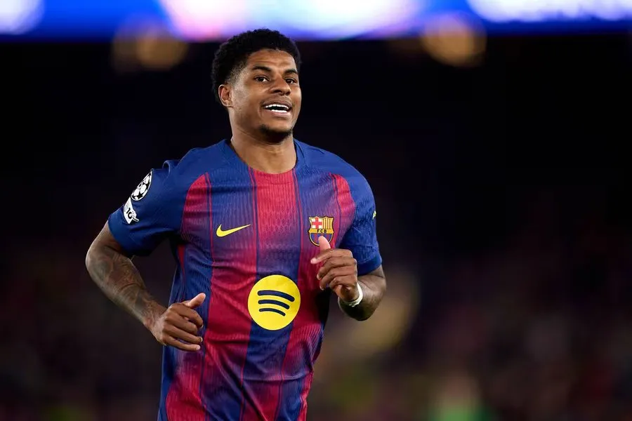 Barcelona muốn đàm phán lại, Manchester United giữ lập trường cứng rắn