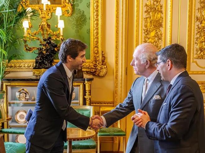 Từ sân bóng đá đến tỷ phú: Cuộc đời của Flamini còn thú vị hơn cả bóng đá.