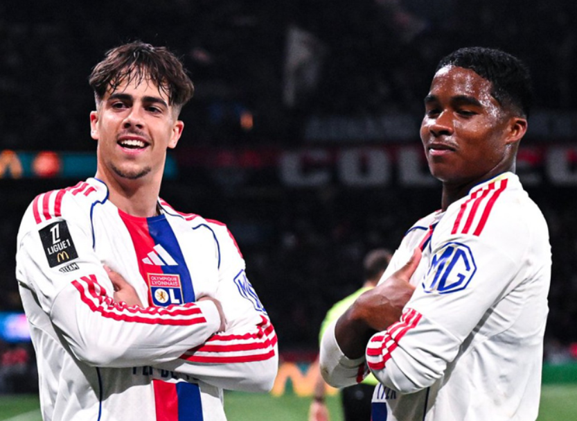 Cơn địa chấn Ligue 1: Lyon khiến PSG gục ngã trên sân nhà