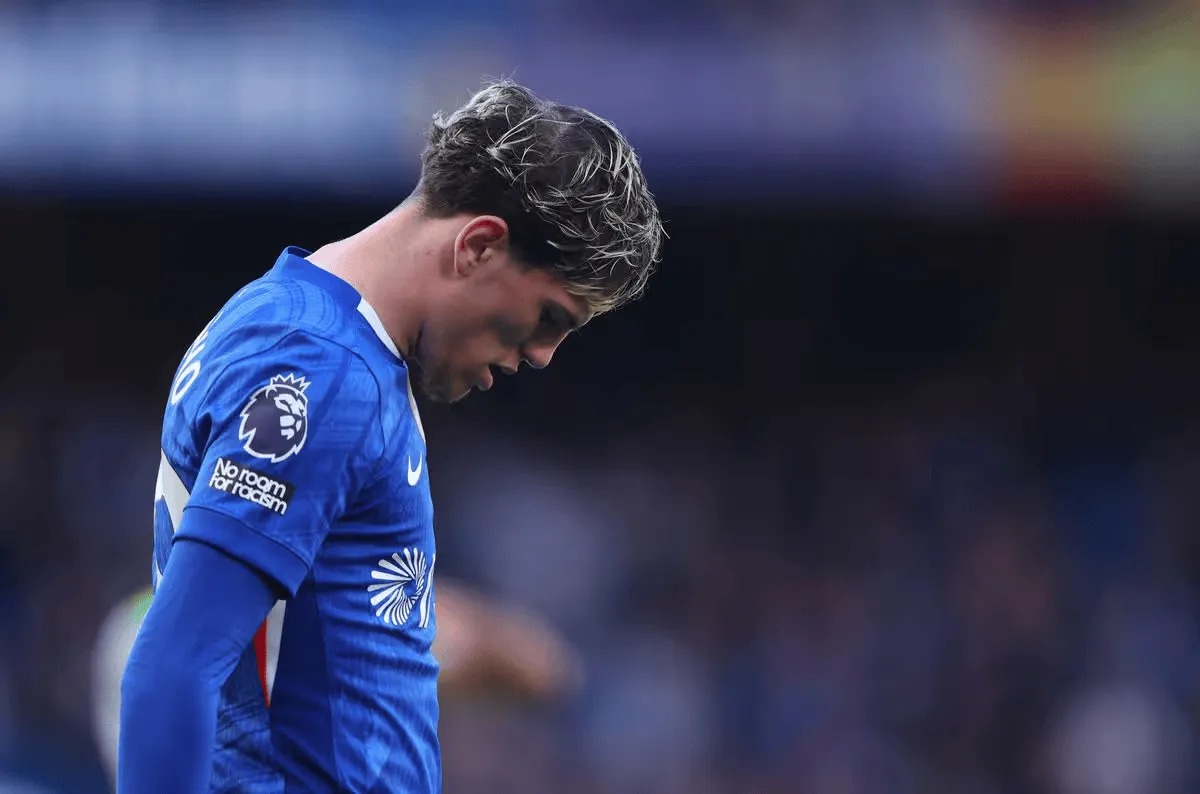 Chelsea FC: Tám tháng sụp đổ từ đỉnh cao châu Âu xuống vực sâu hỗn loạn