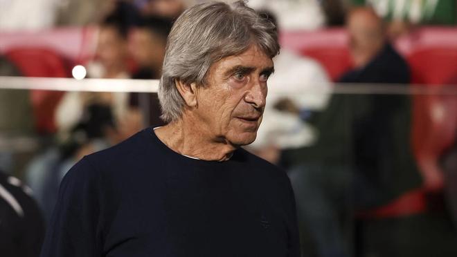 Câu trả lời của Pellegrini: Không có cầu thủ thừa thãi, chỉ có một đội bóng hoàn chỉnh.