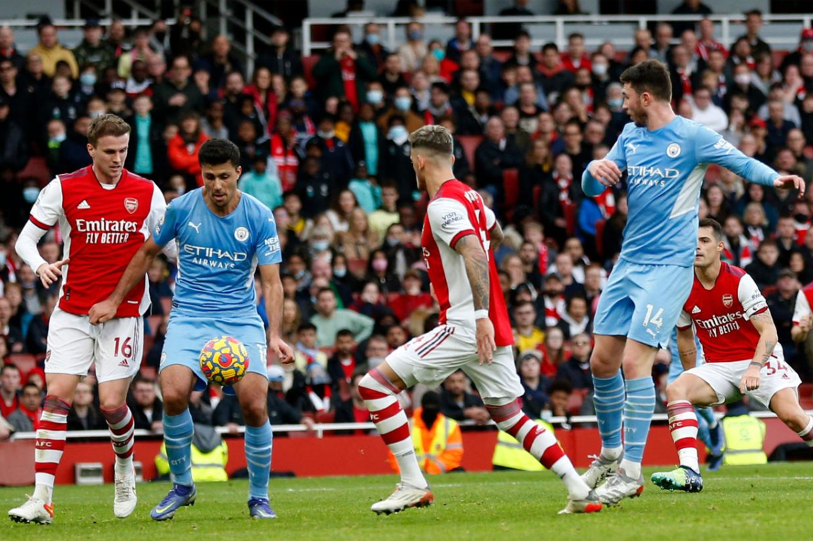 Man City vượt Arsenal nhờ đâu? Lời giải nằm ở hàng phòng ngự thép