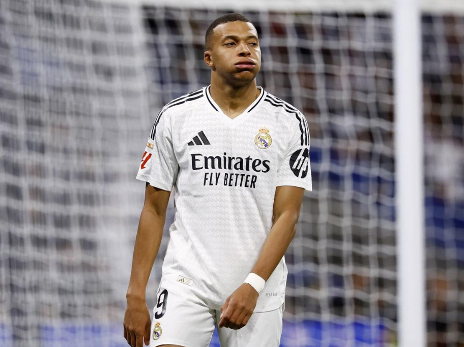 Mbappé trở lại nhưng gây thất vọng? Phong độ sa sút gây tranh cãi