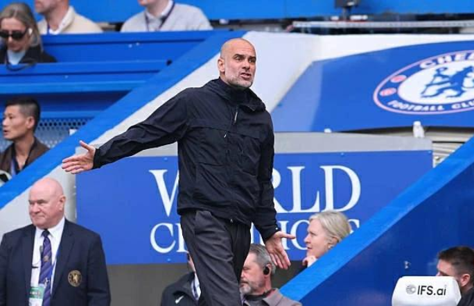 Man City khủng hoảng, Pep Guardiola còn cách nào cứu đội bóng?