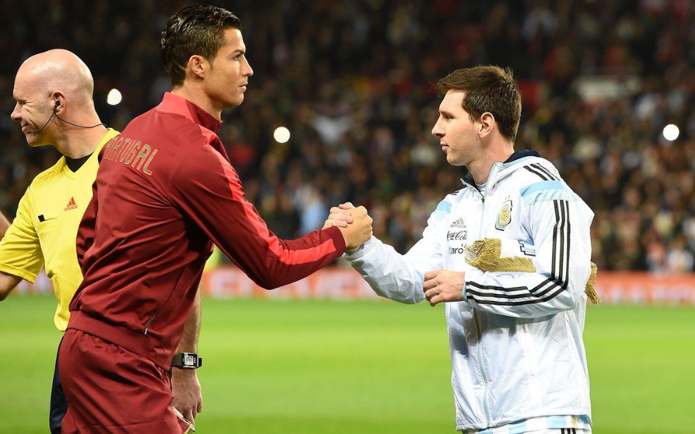 Cristiano Ronaldo gây sốc: Thừa nhận Lionel Messi là cầu thủ vĩ đại nhất lịch sử