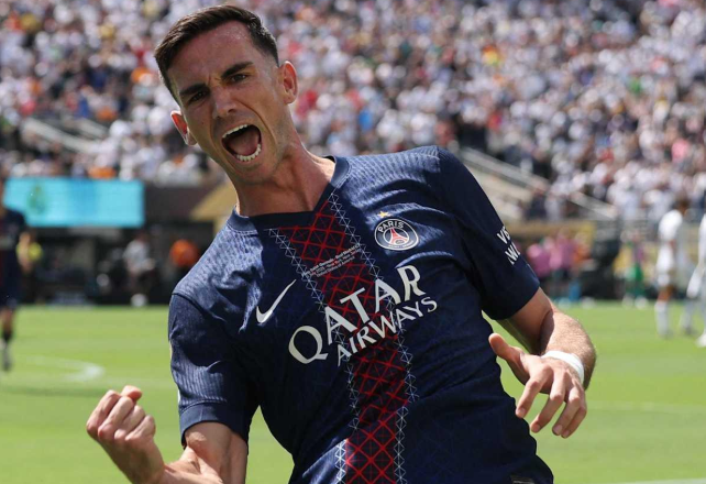 Fabian Ruiz đứng trước cơ hội gia nhập ‘CLB bất tử’ của bóng đá thế giới